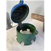 Image 3 : CAST IRON NEPTUNE METER LID AND BRASS URN