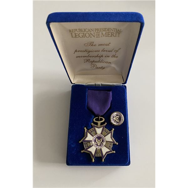 Republican Presidential Legion of Merit ribbon medal and lapel pin