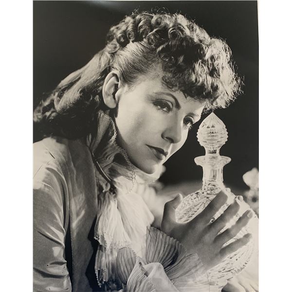 Greta Garbo 11x14 photo unsigned