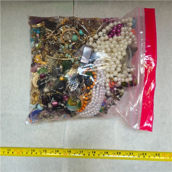 LARGE BAG JEWELRY FOR WEAR REPAIR REPURPOSE