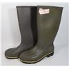 Image 1 : MENS WATERPROOF BOOTS SIZE 9