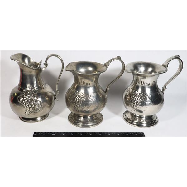 LOT OF VINTAGE WATER/ BEER PITCHERS