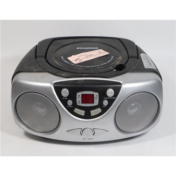 SYLVANIA PORTABLE CD PLAYER/ RADIO
