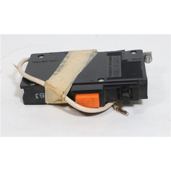 SYLVANIA 120V 15 AMP GROUND FAULT BREAKER.