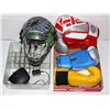 Image 2 : LOT OF ASSORTED SPORTS ITEMS INC, BOXING GLOVES