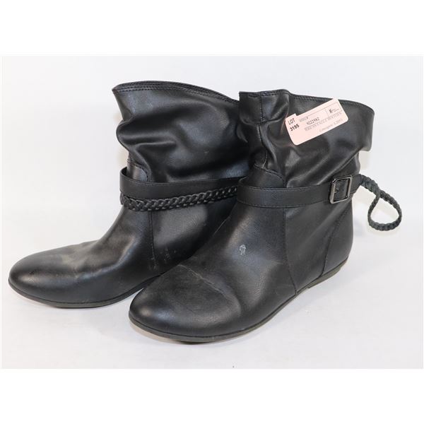 BLACK AMERICAN EAGLE BOOTIES
