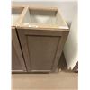 Image 5 : Lot of 3 Base cabinets total width 72 inches