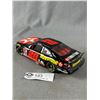 Image 4 : 2 Nascar Die-Cast Metal 1:24 Scale Vehicles & 2 Nascar DVD Board Games