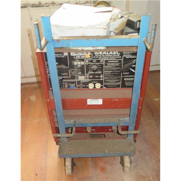 (KAILUA) Lincoln Idealarc TIG-250 Arc Welder (Untested)