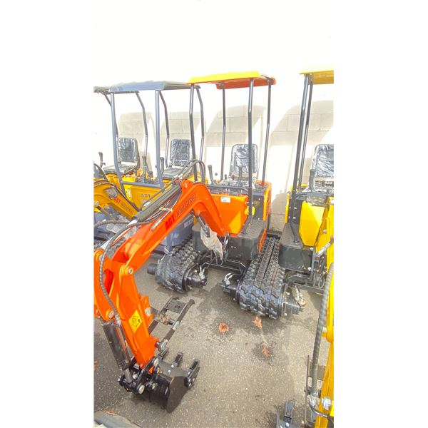 AGT INDUSTRIAL QH12R 2024 ORANGE 13.5HP GAS POWERED ENCLOSED RUBBER TRACK MINI EXCAVATOR WITH
