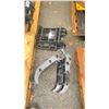 Image 2 : PAIR OF MINI INDUSTRIAL EXCAVATOR ROCK GRABBER ATTACHMENT