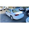 Image 2 : 2001 CHEVROLET CAVALIER, 4DR SEDAN,  WHITE VIN 3G1JC52401S134857