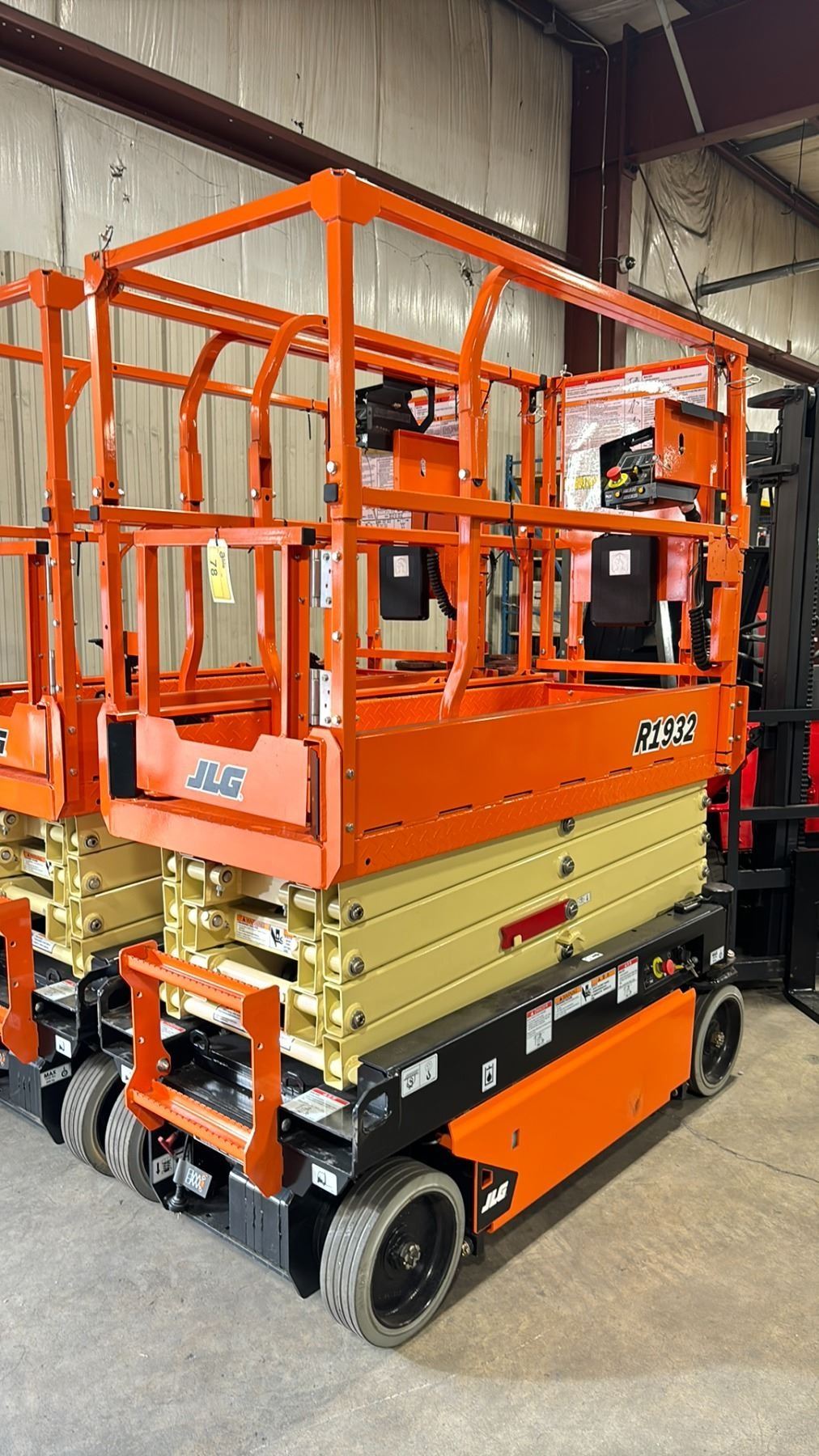Jlg R1932 NEW JLG MODEL R1932 ELECTRIC SCISSOR LIFT, PLATFORM HEIGHT: 19 FT / 5. ...