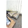 Image 2 : PALLET OF 10 INDUSTRIAL SKID STEER PLATE RACKS