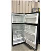 Image 2 : BLACK GENERAL ELECTRIC APARTMENT SIZE REFRIGERATOR