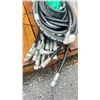 Image 2 : 1 BUNDLE OF ASSORTED HYDRAULIC HOSES