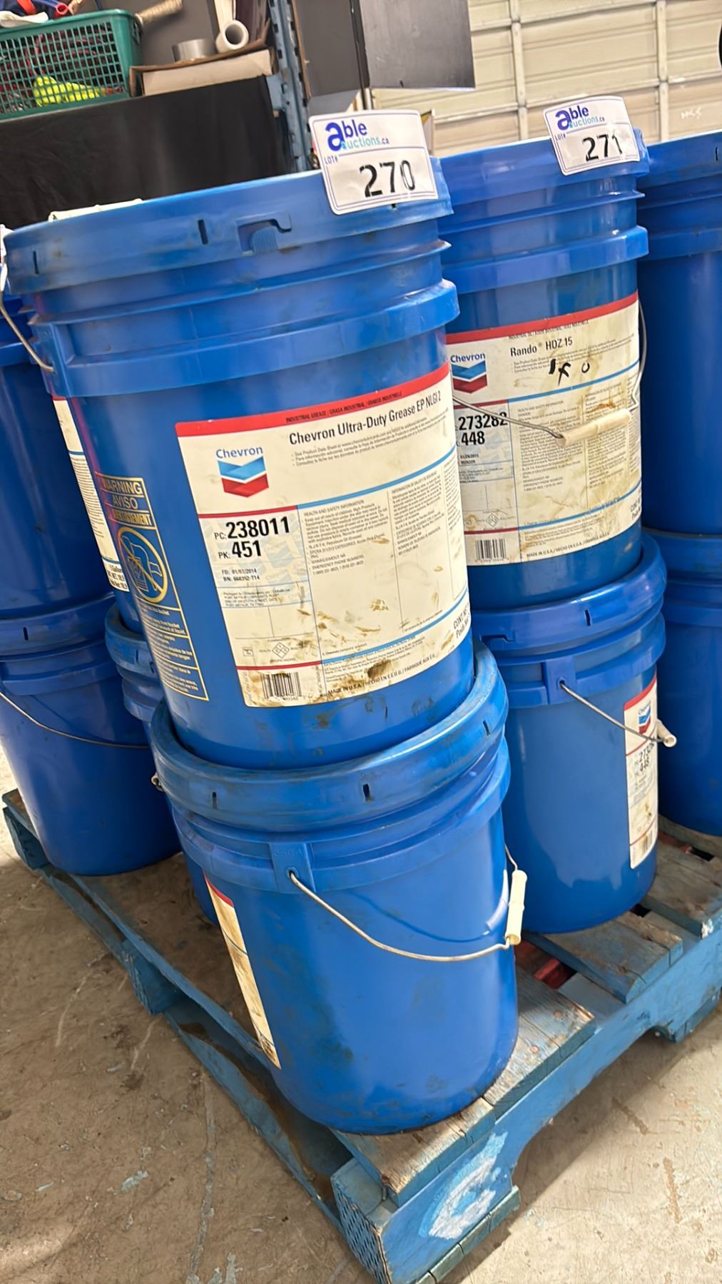 2 - 5 GALLON BUCKETS OF CHEVRON ULTRA DUTY GREASE EP NLGI 2 INDUSTRIAL ...