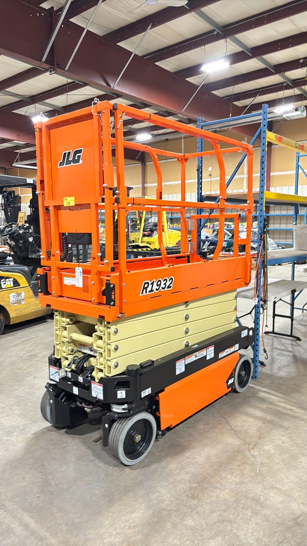 Jlg R1932 NEW JLG MODEL R1932 ELECTRIC SCISSOR LIFT, PLATFORM HEIGHT: 19 FT / 5. ...