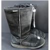 Image 2 : Black suede "Bear Paw" ladies sz 10 winter boots