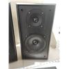 Image 2 : 2 Quest speakers