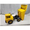 Image 3 : Tonka dump truck