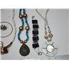 Image 3 : Collection of costume jewelry - assorted
