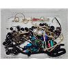 Image 5 : Collection of costume jewelry - assorted