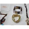 Image 5 : Collection of costume jewelry - assorted