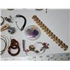 Image 3 : Collection of costume jewelry - assorted