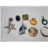 Image 5 : Collection of costume jewelry - assorted