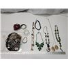 Image 1 : Collection of costume jewelry - assorted