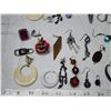 Image 2 : Collection of costume jewelry - assorted