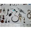 Image 3 : Collection of costume jewelry - assorted