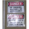 Image 1 : 2 Danger Signs