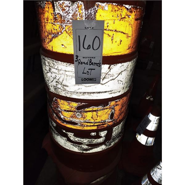 TRAFFIC SAFETY DRUMS W/ BASES