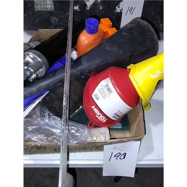 GREASE GUN & OTHER ITEMS