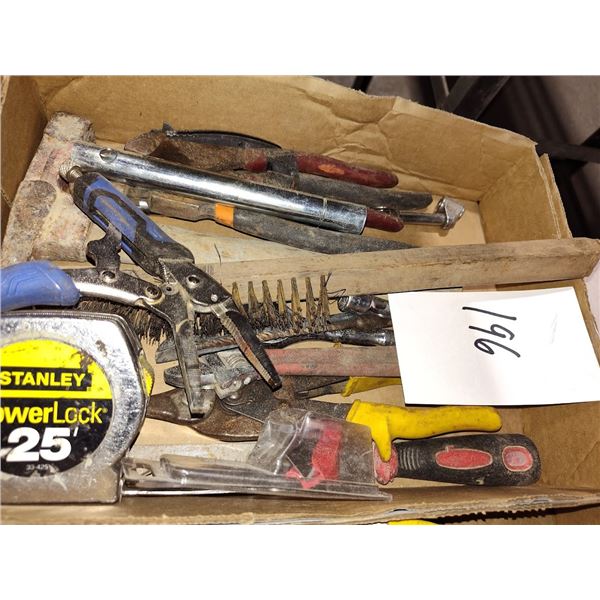 ASSORTMENT OF HAND TOOLS