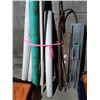 Image 1 : BUNDLE OF PVC PIPE & METAL