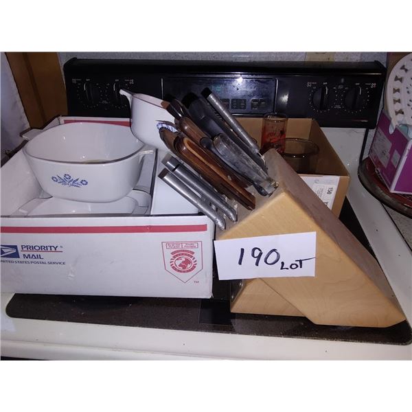 CORNINGWARE & KNIFE BLOCK LOT