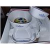 Image 2 : CORNINGWARE & KNIFE BLOCK LOT