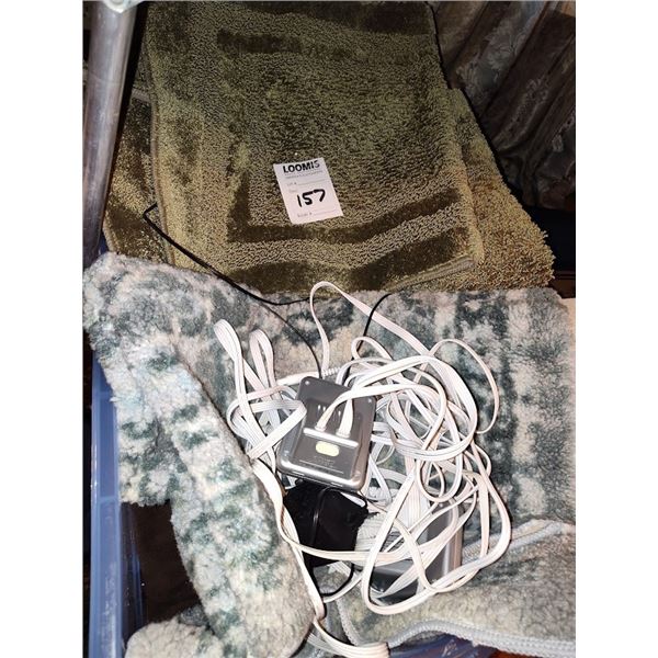 BUNDLE OF LIKE NEW THROW CARPETS