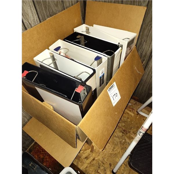 LOT OF APPROXIMATELY 12 DOCUMENT BINDERS
