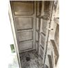 Image 2 : RUBBERMAID TALL UPRIGHT OUTDOOR STORAGE UNIT