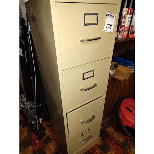 METAL 4 DRAWER FILE CABINET