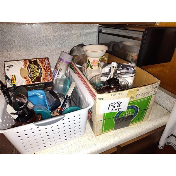 LARGE BUNDLE OF KITCHEN GOODS