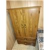 Image 2 : OAK FINISH DRESSER