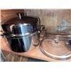 Image 3 : LIKE NEW KITCHEN APPLIANCES & COOKWARE