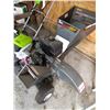 Image 3 : CRAFTSMAN 8 HP SHREDDER & CHIPPER