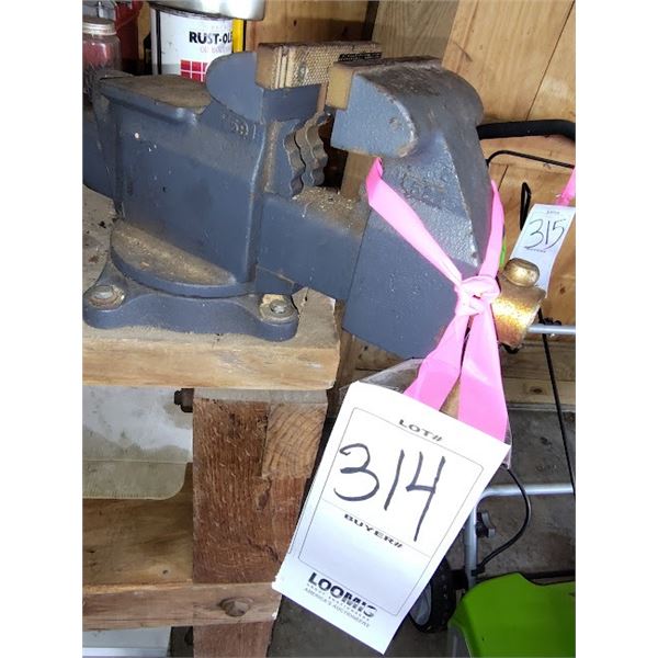 4 1/2" craftsman vise