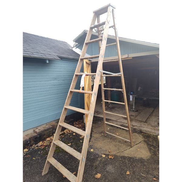 WOODEN LADDER